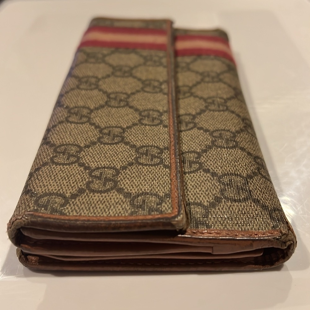 Gucci GG Double Sided Long Wallet with Burgundy & Beige Stripes - Pre-Loved - Picture 3 of 12